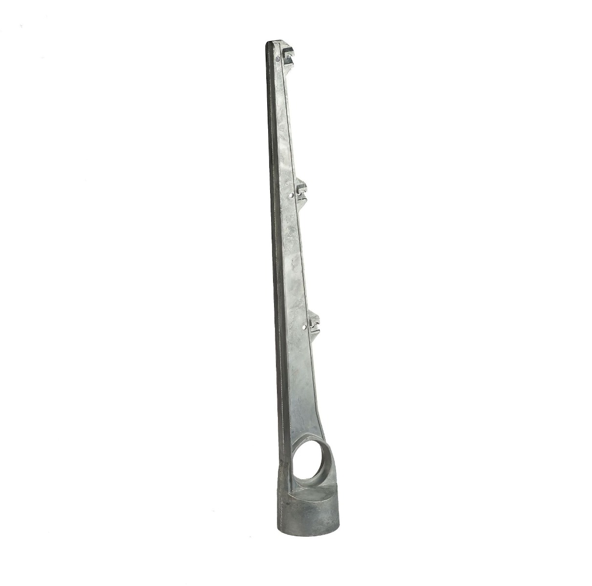 Detailansicht Aluminium gerader Stacheldrahtbügel für 3 Drähte, zur Montage auf Rundpfosten und Rohren, in Aluminium, Schwarz, Grün oder Grau erhältlich.