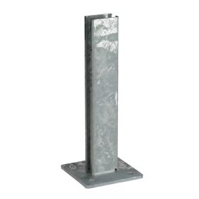 Feuerverzinkte Stahl-Fußplatte für 60 × 40 mm Kastenprofil mit vier Befestigungslöchern. Für Beton, Stein oder Stahl geeignet. Verwendbar im Zaunbau, bei Torpfosten, Außenanlagen und industriellen Konstruktionen. Auch in RAL-Farben erhältlich.
