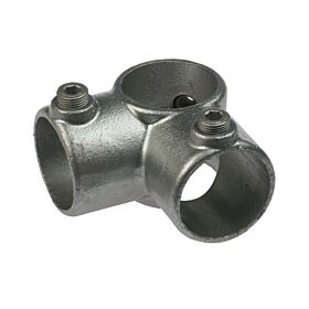 Ein feuerverzinkter 90-Grad-Eckverbinder aus Temperguss mit drei Öffnungen und Stellschrauben für stabile Rohrverbindungen im Industriedesign.